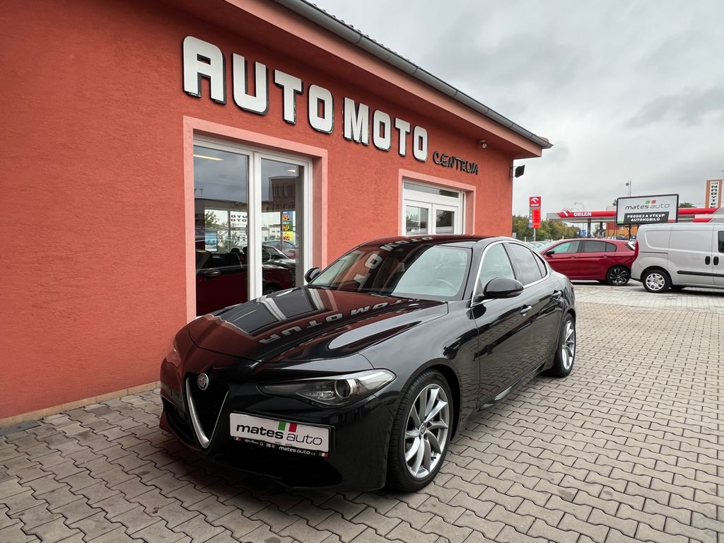 Alfa Romeo Giulia 2.2 JTDM Super (ODPOČET DPH)