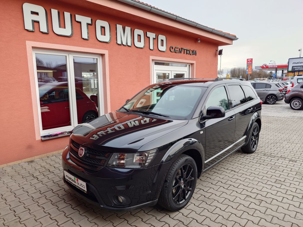 Fiat Freemont 2.0 Multijet 125 kW Black Code AWD